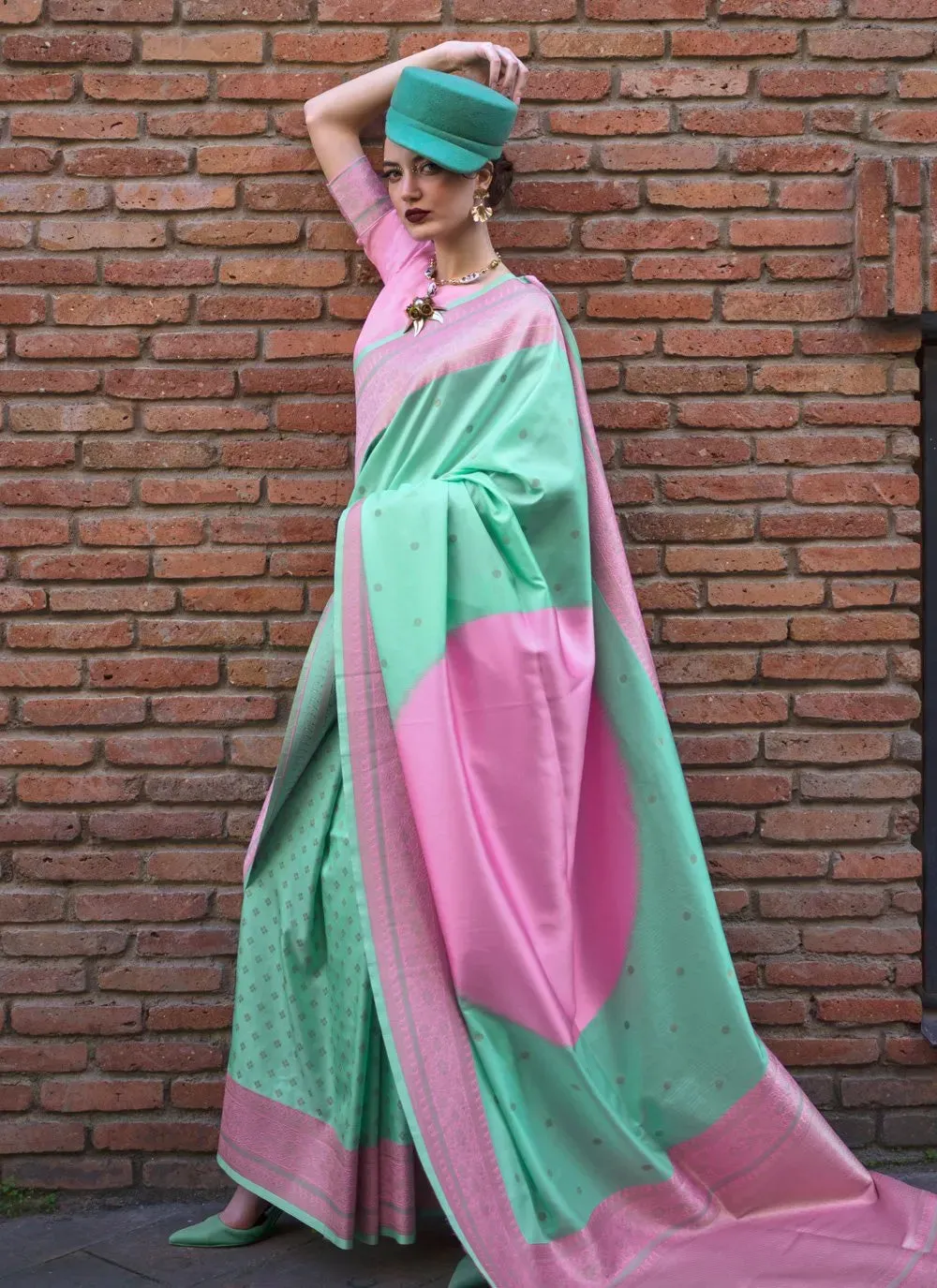 Classic Pink-Sea Green Handloom Silk Trendy Saree